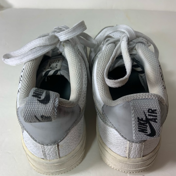 Nike Air Force 1 Size 4Y Kids White and reflective silver boys or girls sneaker - Picture 5 of 11